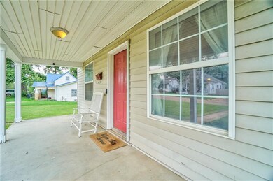 933 N Louisa Ave, Shawnee, OK 74801 - photo 2