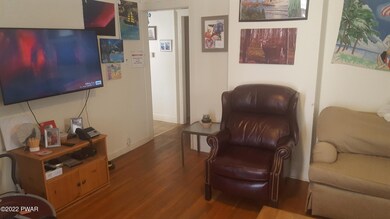 202 W High St, Milford, PA 18337 - photo 7