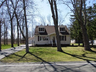 2820 Stenzel Ave, North Tonawanda, NY 14120 - photo 2