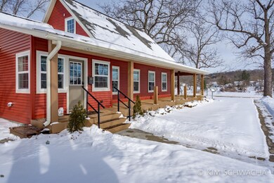 804 Riverside Dr, Lowell, MI 49331 - photo 5