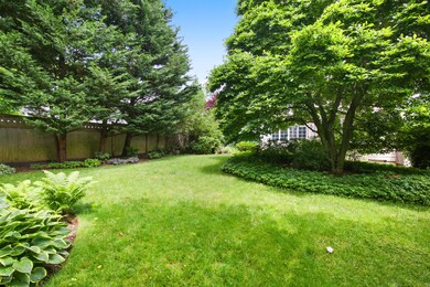 38 Oval Ave Riverside CT 06878-print-050