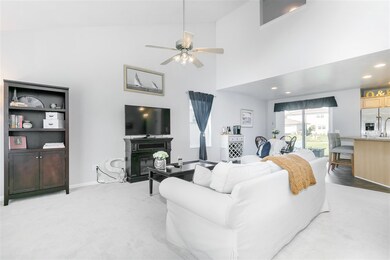 5208 Teaberry Ln, Fitchburg, WI 53711 - photo 4