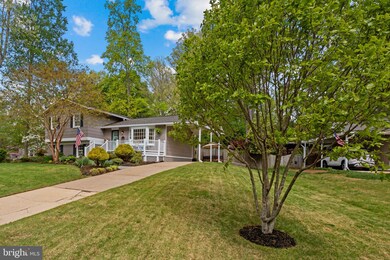 2218 William And Mary Dr, Alexandria, VA 22308 - photo 5