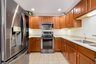 65 Blossom Square unit 65, Holden, MA 01520 - photo 4