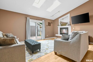 2615 S Chase Dr, Springfield, IL 62704 - photo 4