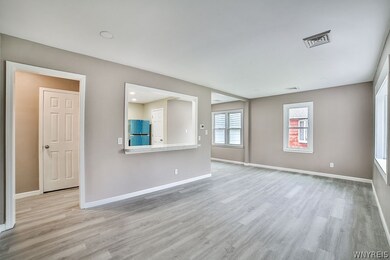 486 E Stenzil St, North Tonawanda, NY 14120 - photo 4