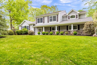 Stone Front &  Vinyl Siding