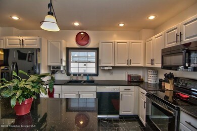 115 N Ridge St, Taylor, PA 18517 - photo 5