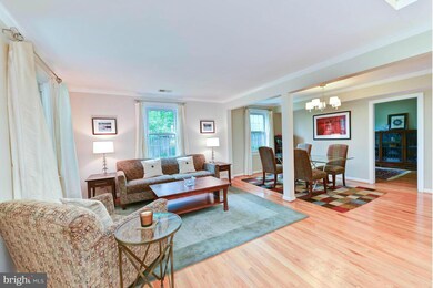 8907 Fort Hunt Rd, Alexandria, VA 22308 - photo 3