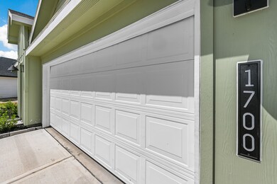 1700 Perch St, Alvin, TX 77511 - photo 4