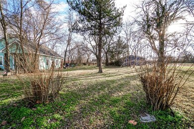 624 W Johnson St, Denison, TX 75020 - photo 3