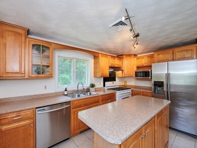3 Forest Rd, Burlington, MA 01803 - photo 5