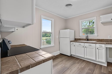 219 S Guignard Dr, Sumter, SC 29150 - photo 7