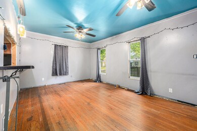 1109 5th St, Three Rivers, MI 49093 - photo 4