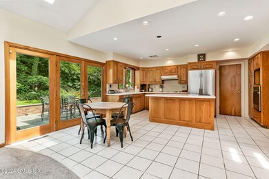 58 Arch St, Riverside, CT 06878 - photo 4