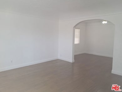 unlisted-address, Los Angeles, CA 90043 - photo 6