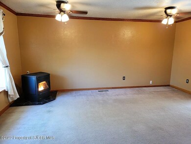 6-Living Room (from Foyer)