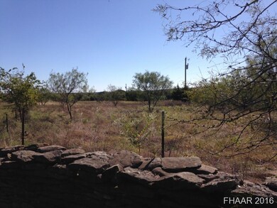 936 Brad Ln, Copperas Cove, TX 76522 - photo 3