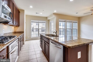 20647 Sibbald Square, Ashburn, VA 20147 - photo 6