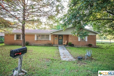 521 Ellis Ave, Troy, TX 76579 - photo 2
