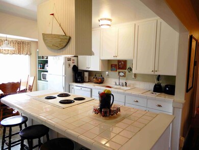Kitchen 1