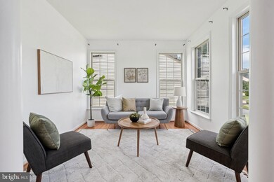 42121 Oak Crest Cir, Aldie, VA 20105 - photo 6