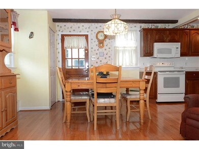 332 E Manoa Rd, Havertown, PA 19083 - photo 6