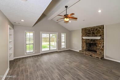 005-photo-living-room-11346084