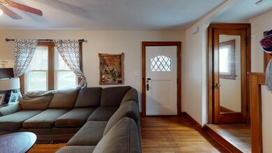 504-E-Torrence-Living-Room(1)