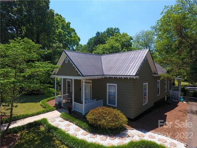 247 Kelly St, Statesville, NC 28677 - photo 2