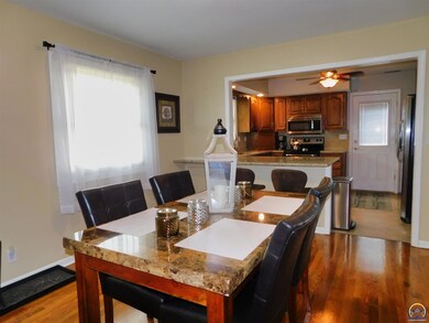 8029 SW 61st St unit Stop D, Topeka, KS 66610 - photo 5