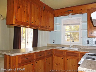 7621 Decatur Dr, Fayetteville, NC 28303 - photo 6