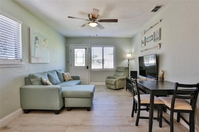 829 E 9th Ave, New Smyrna Beach, FL 32169 - photo 4