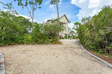 Driveway with turn around