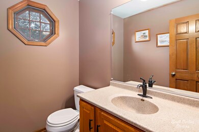 410 Greens View Dr, Algonquin, IL 60102 - photo 3