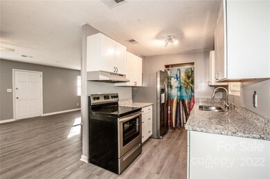 1610 3rd St, Statesville, NC 28677 - photo 4