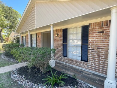 5615 Conecrest Ct, Houston, TX 77088 - photo 6