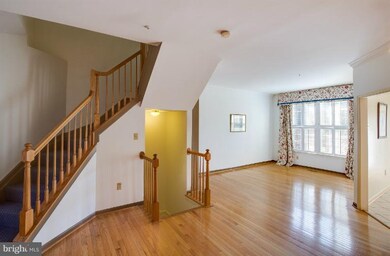 7306 Rocky Creek Dr, Columbia, MD 21046 - photo 5