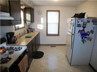 Roomy kitchen with included appliances