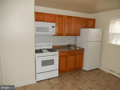 2207 APT D Inglewood Rd, Wilmington, DE 19803 - photo 2