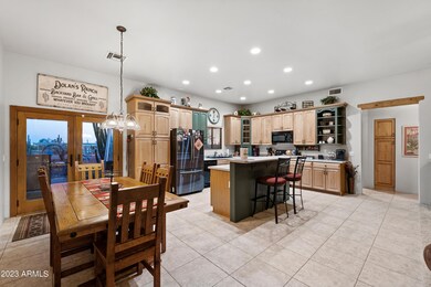 29-Dining and Kitchen