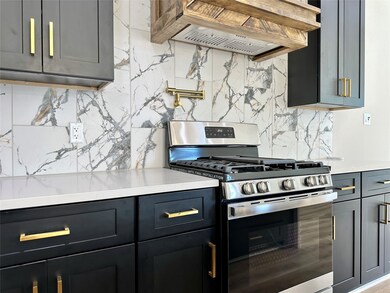 2444 Carmel St unit B, Houston, TX 77091 - photo 5