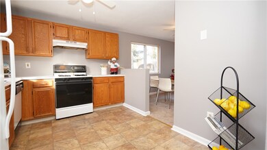 479 Providence St unit B1, Warwick, RI 02886 - photo 5