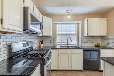 6101 Hawkeye Rd, Rowlett, TX 75089 - photo 7