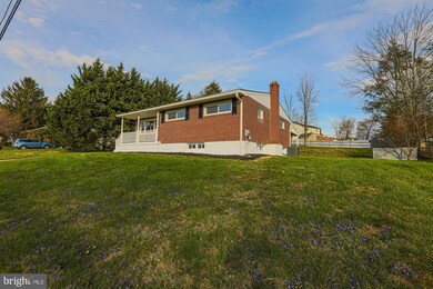 5815 Hanna Rd, Sykesville, MD 21784 - photo 2
