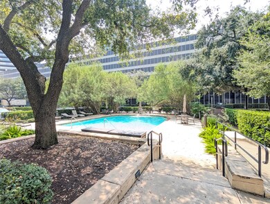 The Ambassador at Post Oak unit 305, Houston, TX 77056 - photo 4