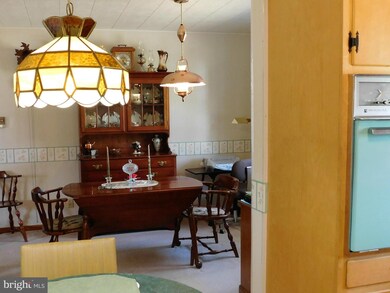 21915 Holiday Dr, Smithsburg, MD 21783 - photo 6