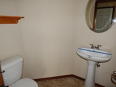 211 Johns St NE, Orting, WA 98360 - photo 3