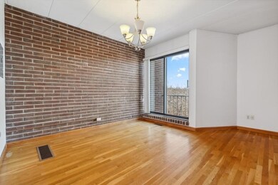 1856 Beacon St unit Six-A, Brookline, MA 02445 - photo 4