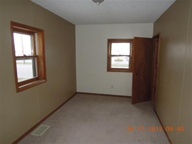 617 W Keyser St, Garrett, IN 46738 - photo 6